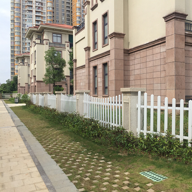 海景花园别墅PVC隔离护栏